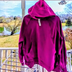 Lululemon athletica M-L EUC Hooded Pullover Sweatshirt - Magenta Pink